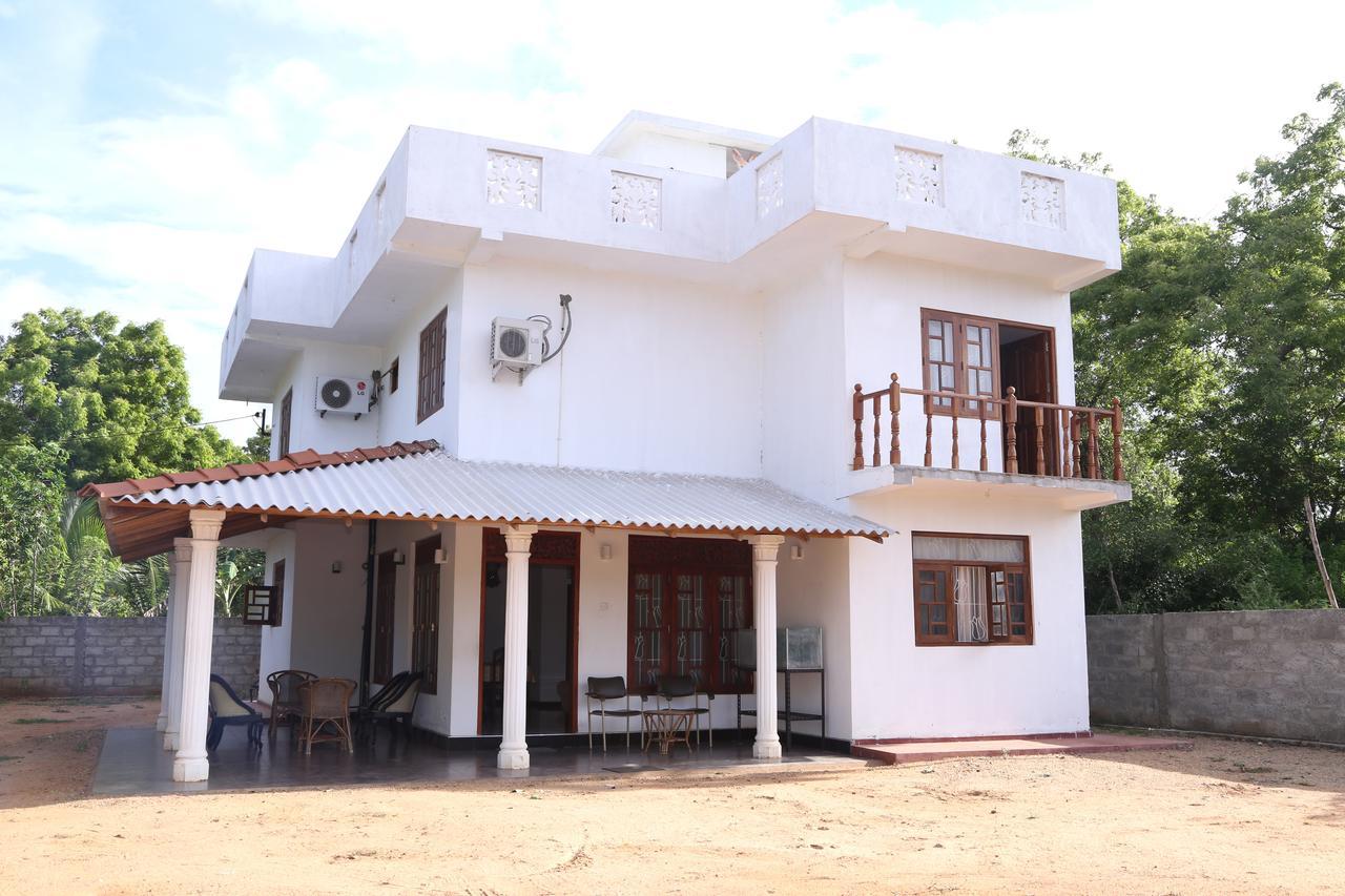 Hotel Whitehouse Tissamaharama Dış mekan fotoğraf