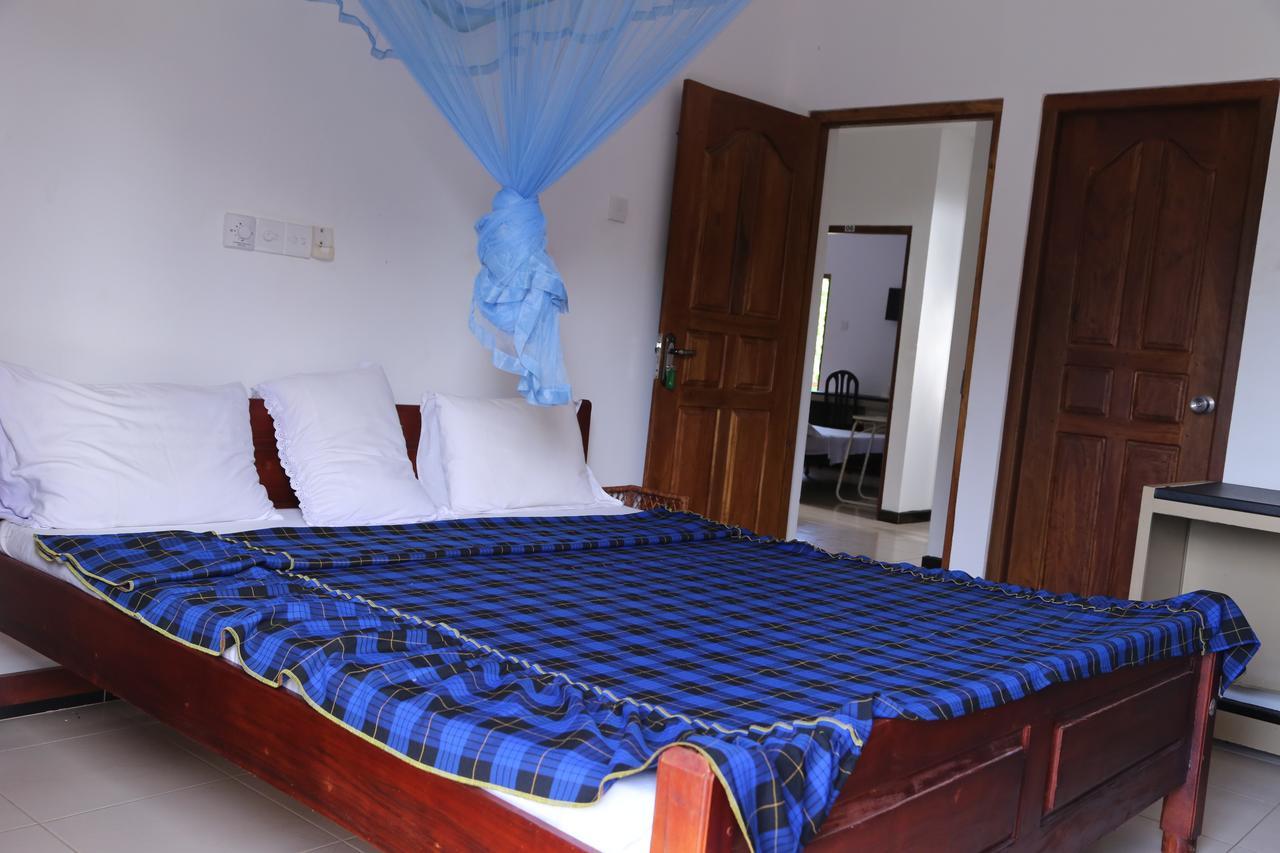 Hotel Whitehouse Tissamaharama Dış mekan fotoğraf