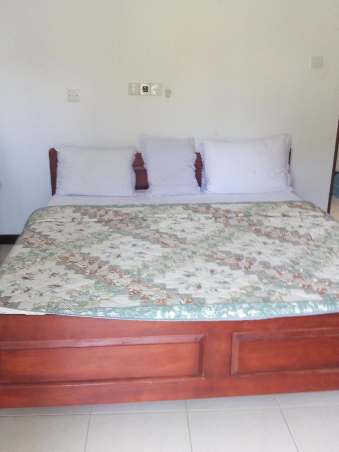 Hotel Whitehouse Tissamaharama Dış mekan fotoğraf